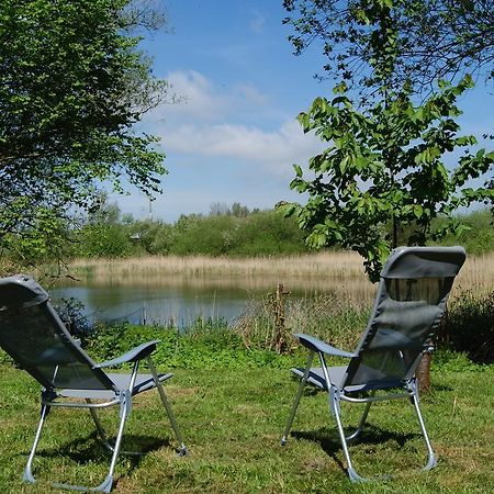 Ferienwohnungen Am Kleinen See Bergen Auf Rugen Ngoại thất bức ảnh
