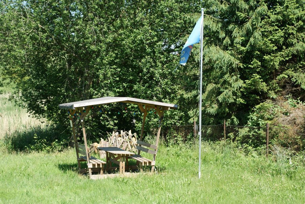 Ferienwohnungen Am Kleinen See Bergen Auf Rugen Ngoại thất bức ảnh