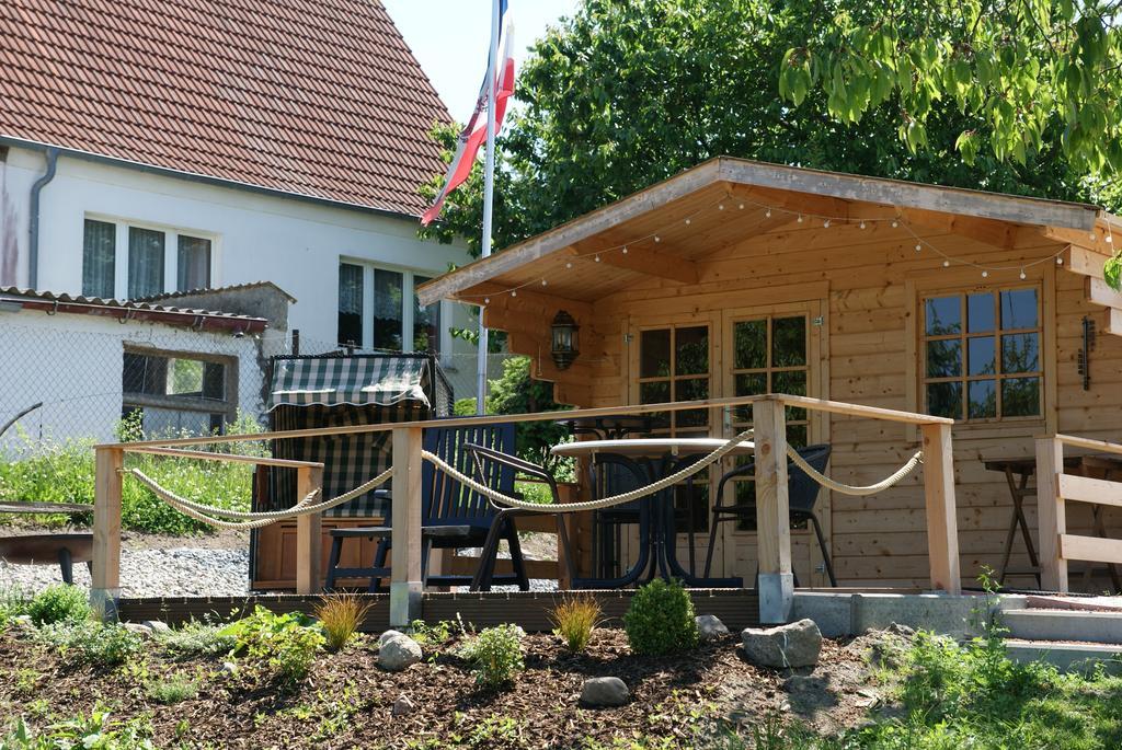 Ferienwohnungen Am Kleinen See Bergen Auf Rugen Ngoại thất bức ảnh