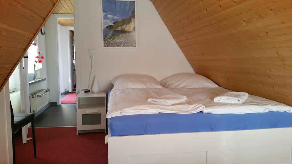 Ferienwohnungen Am Kleinen See Bergen Auf Rugen Ngoại thất bức ảnh