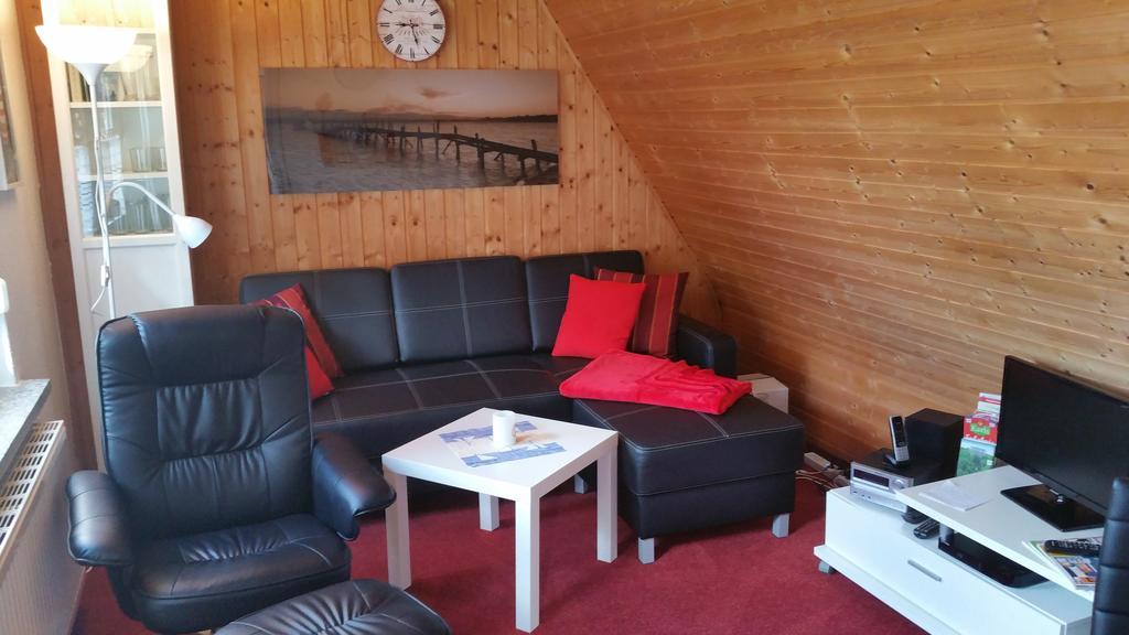 Ferienwohnungen Am Kleinen See Bergen Auf Rugen Ngoại thất bức ảnh